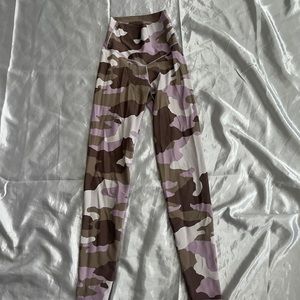 Aerie camo leggings